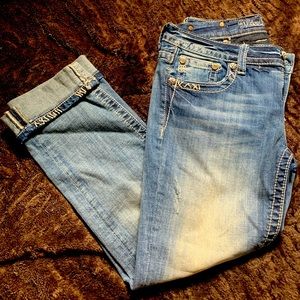 Women’s Miss Me Cuffed Capris